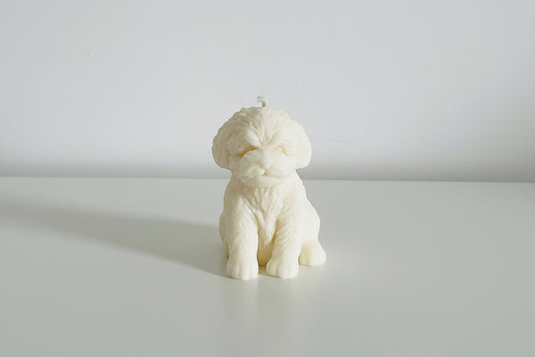 Candela a forma di cane realizzata a mano